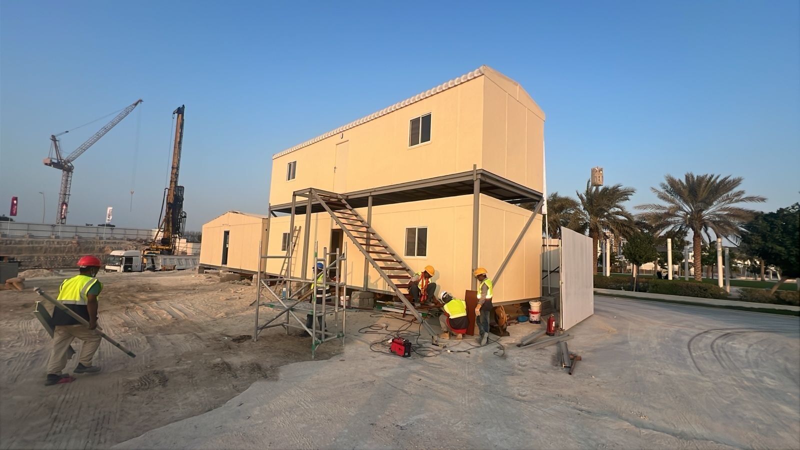 Two-storey modular building